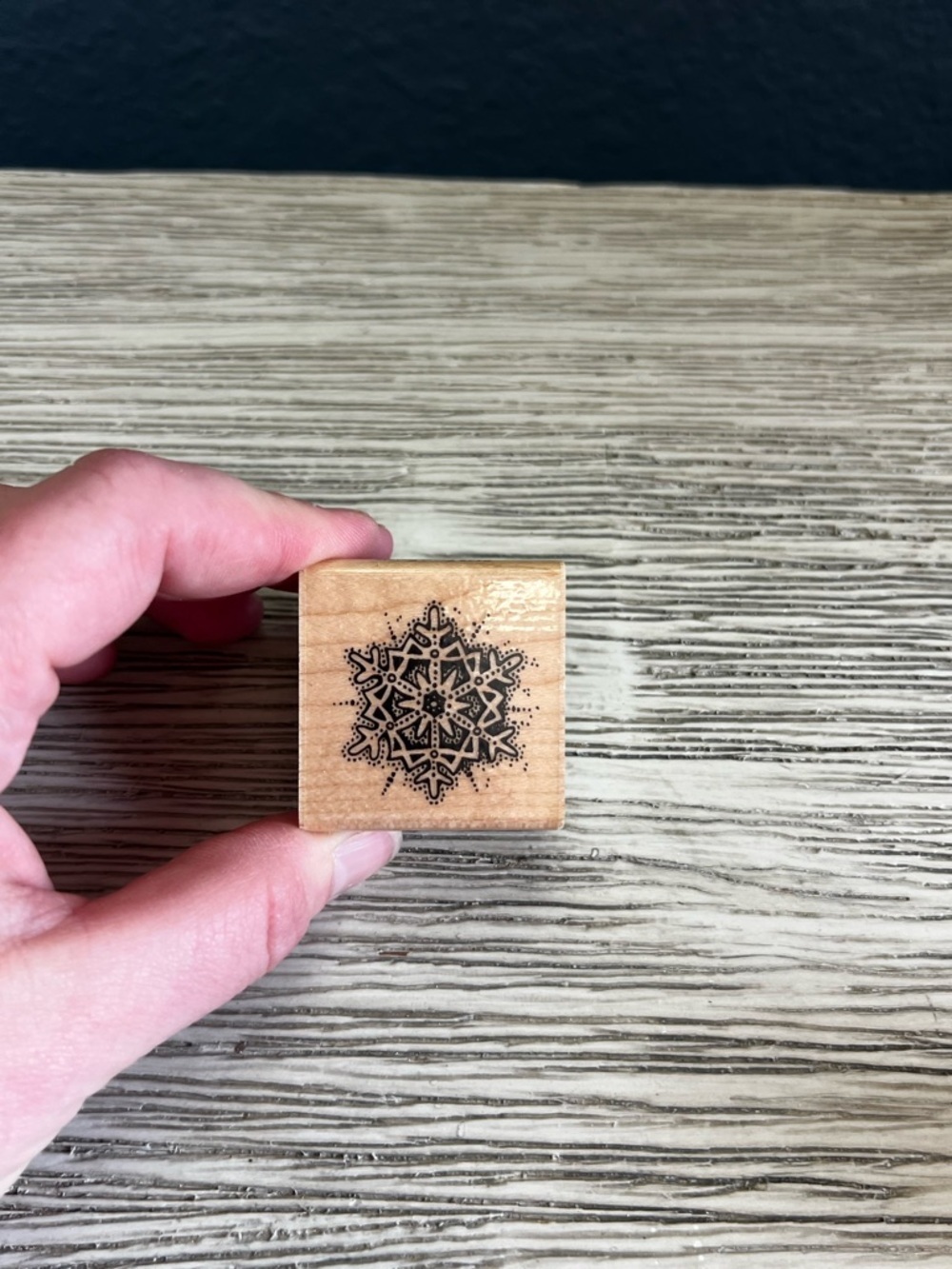 🆕 Wooden Snowflake Stamp - Natural Wood Home Art